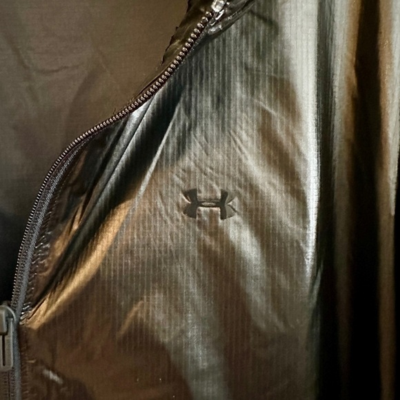 UNDER ARMOUR, NWOT, WOMENS, BLACK, WATER REPELLENT PULLOVER. LOOSE FIT. SIZE XL - Picture 6 of 10